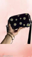 MOMISY Women's Girls Clutch | Zipper | Ladies Purse Wallet Girls (Daisy)