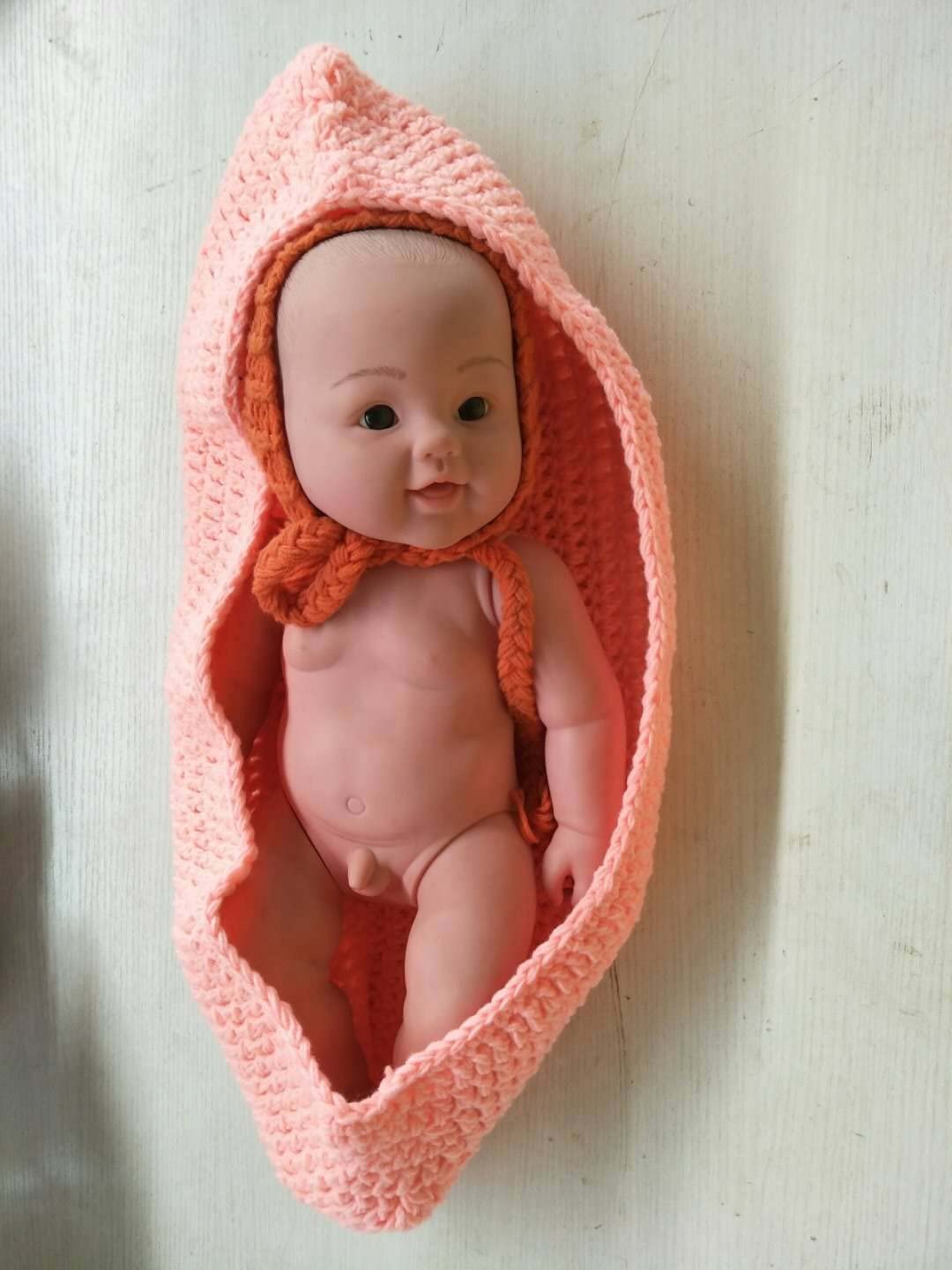 MOMISY Knitted Cocoon Nest New Born Baby Pod Sleeping Bag Photography Prop (Beige)
