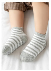 MOMISY Baby Girl Boys Non Slip Socks Kids Toddlers Infant Cotton Stretch Anti-Slip-6 Pairs (Dotted-Striped, 3 to 5 years)